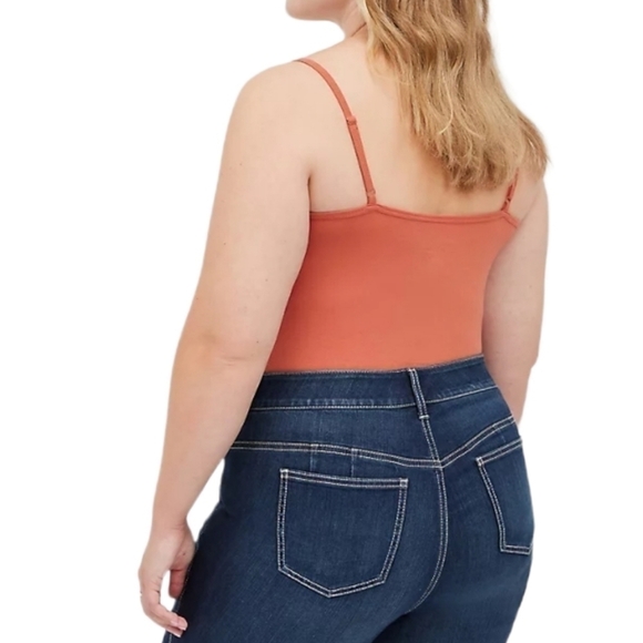 3X • Torrid • FOXY SCOOP NECK CAMI - REDWOOD - Picture 3 of 5